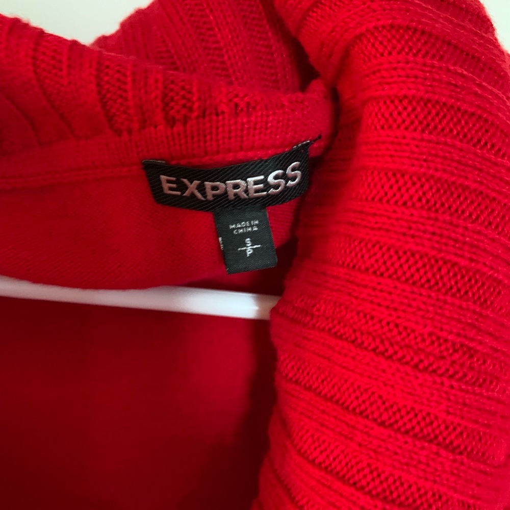 Red sweater - Picture 2 of 2